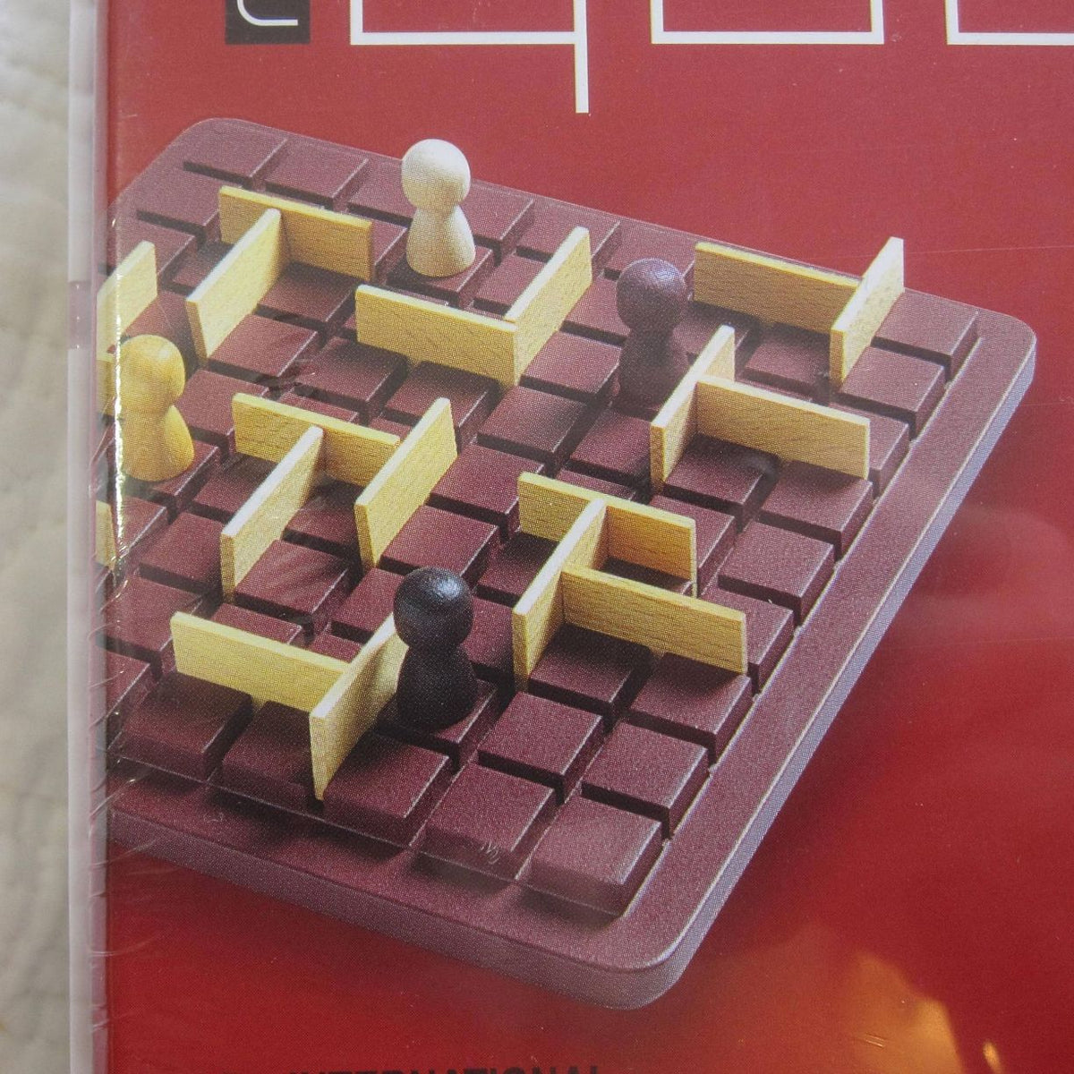 Quoridor | Abstract Strategy Game for Adults and Familes | Ages 8+ | 2 to 4  Players | 15 Minutes