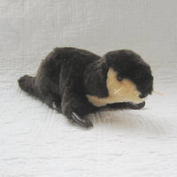 Mini River Otter Finger Puppet by Folkmanis, Ages 3+